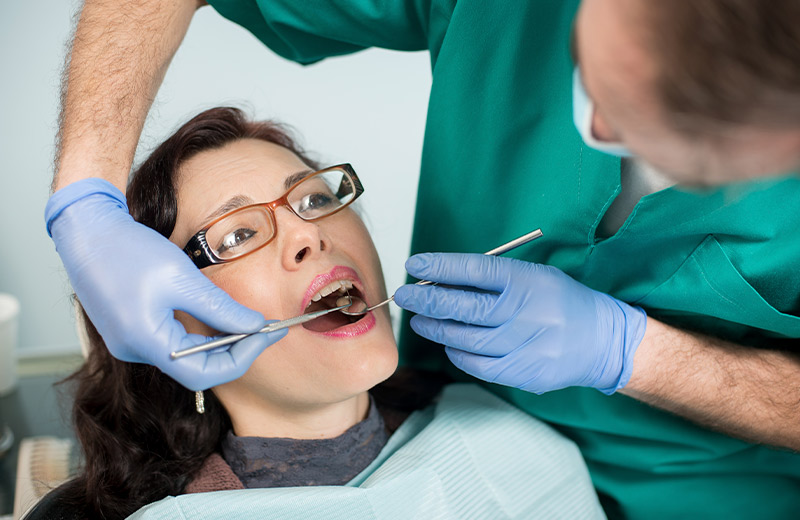 Extrakcia zuba múdrosti v Bratislave Saphire Dental Clinic